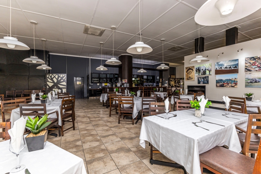 2 Bedroom Property for Sale in Whispering Pines Western Cape